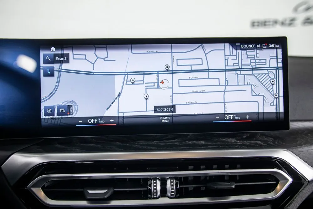 BMW i4 photo 29