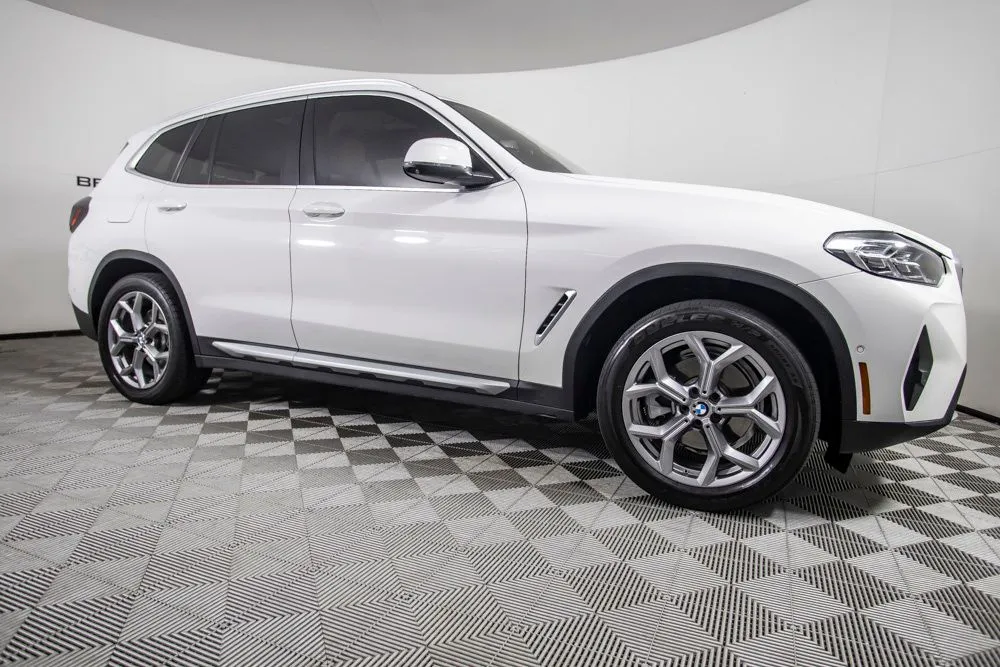 BMW X3 photo 2