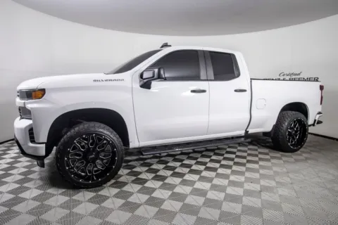 More photos of 2020 Chevrolet Silverado 1500 Custom at Certified Benz & Beemer, AZ