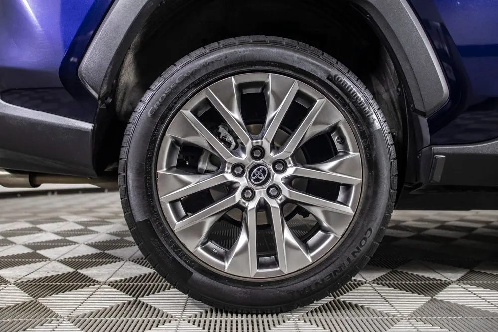 Toyota RAV4 photo 37