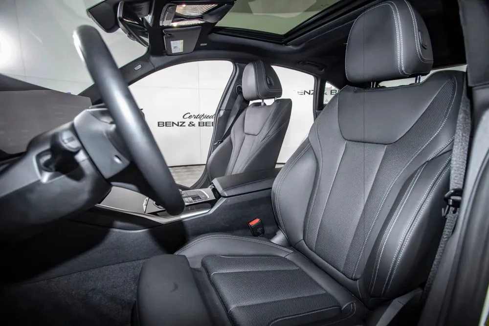 BMW i4 photo 13
