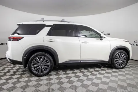 More photos of 2023 Nissan Pathfinder SL at Certified Benz & Beemer, AZ
