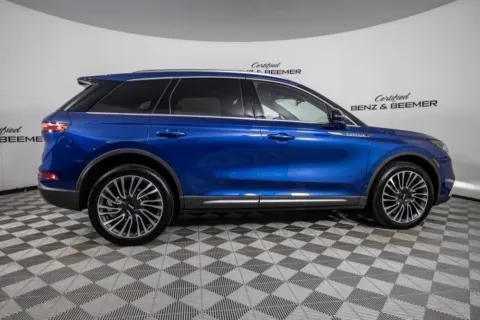 More photos of 2021 Lincoln Corsair Reserve at Certified Benz & Beemer, AZ