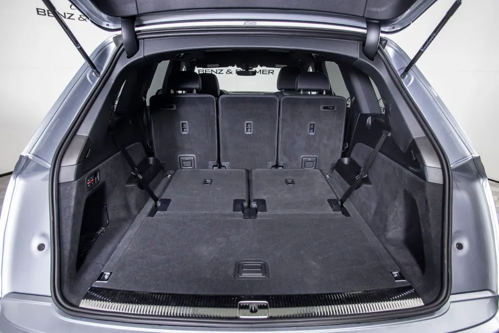 Audi Q7 photo 8