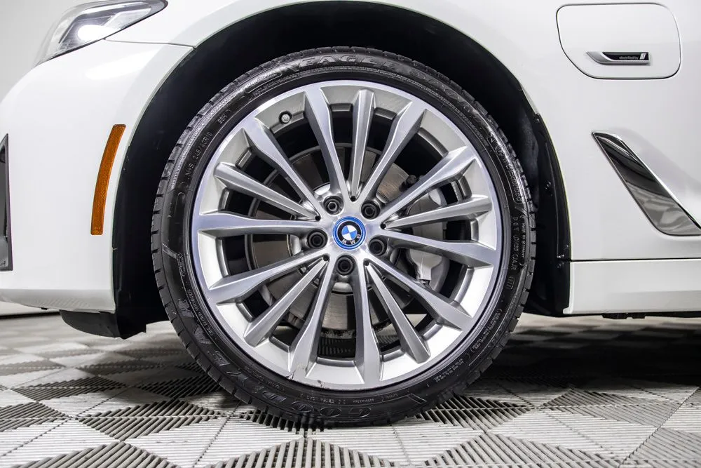 BMW 5 Series photo 40