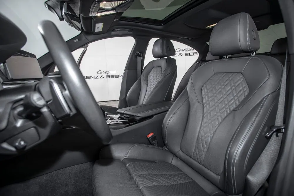 BMW 5 Series photo 13