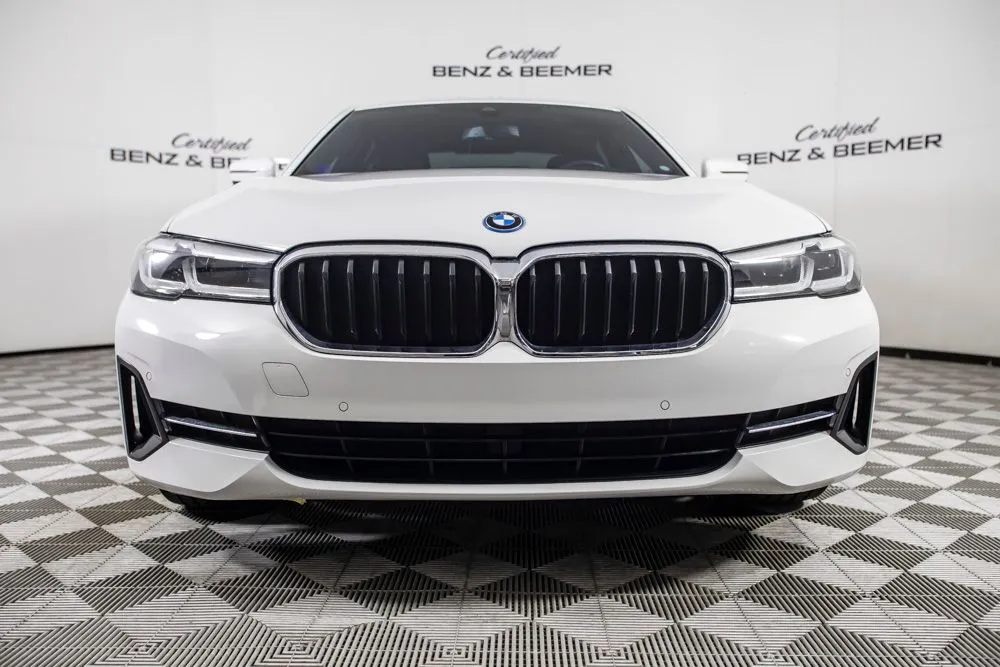 BMW 5 Series photo 5