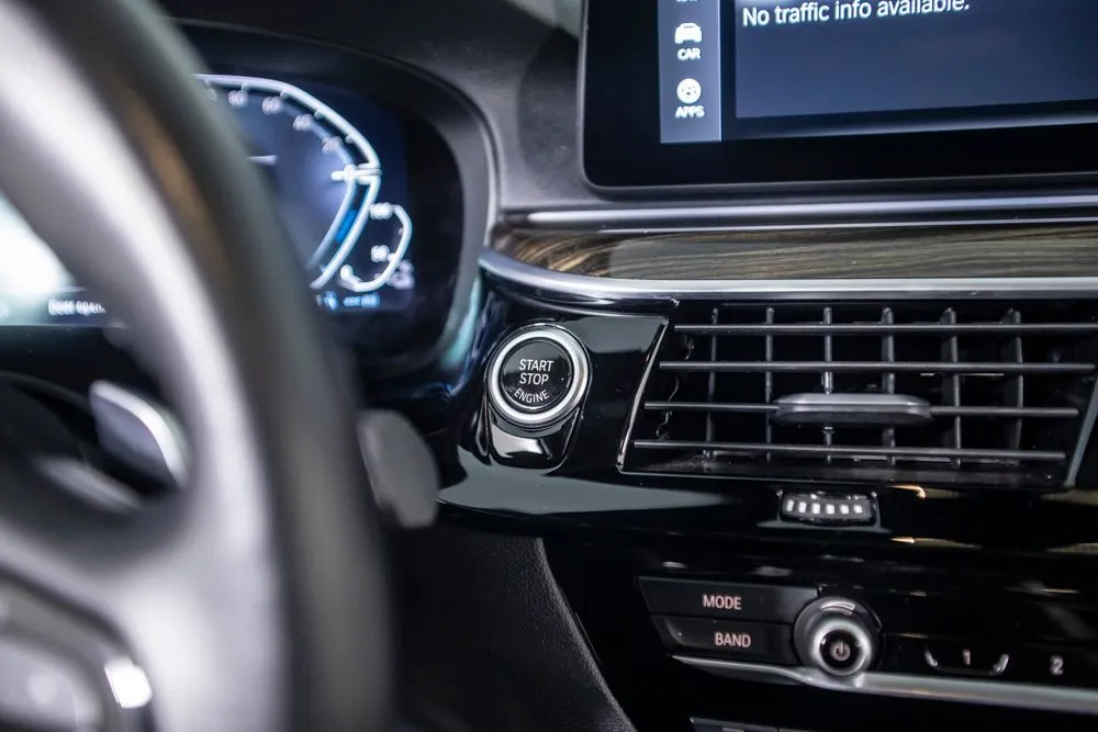 BMW 5 Series photo 35