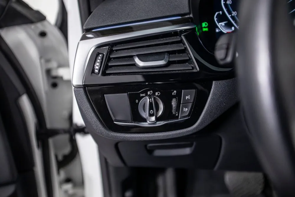 BMW 5 Series photo 37