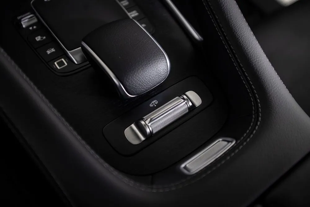 Mercedes-Benz GLS photo 35