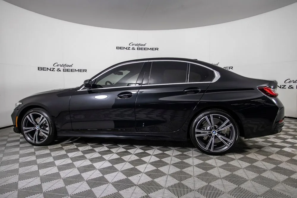 BMW 3 Series photo 11