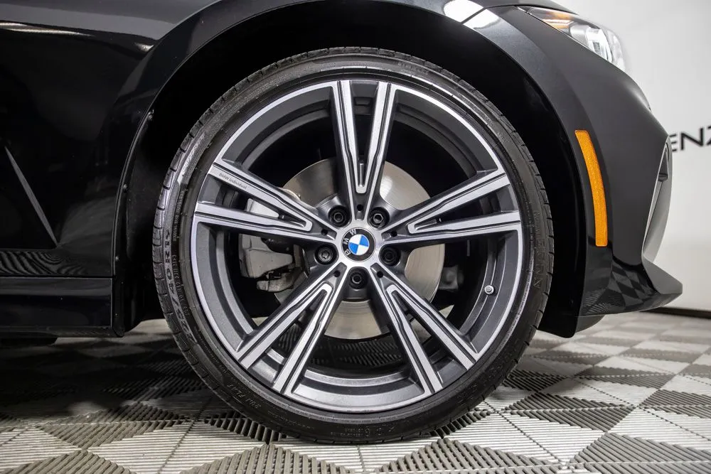 BMW 3 Series photo 40