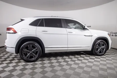 More photos of 2021 Volkswagen Atlas Cross Sport 3.6L V6 SE w/Technology R-Line at Certified Benz & Beemer, AZ