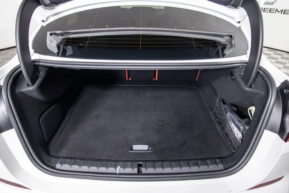 BMW 2 Series photo 8