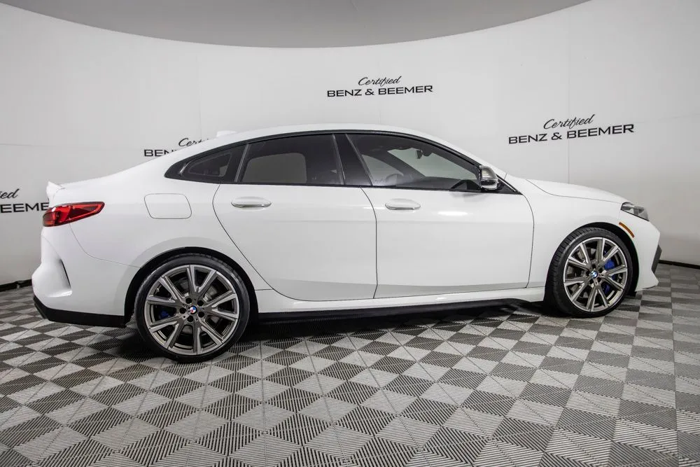 BMW 2 Series photo 4