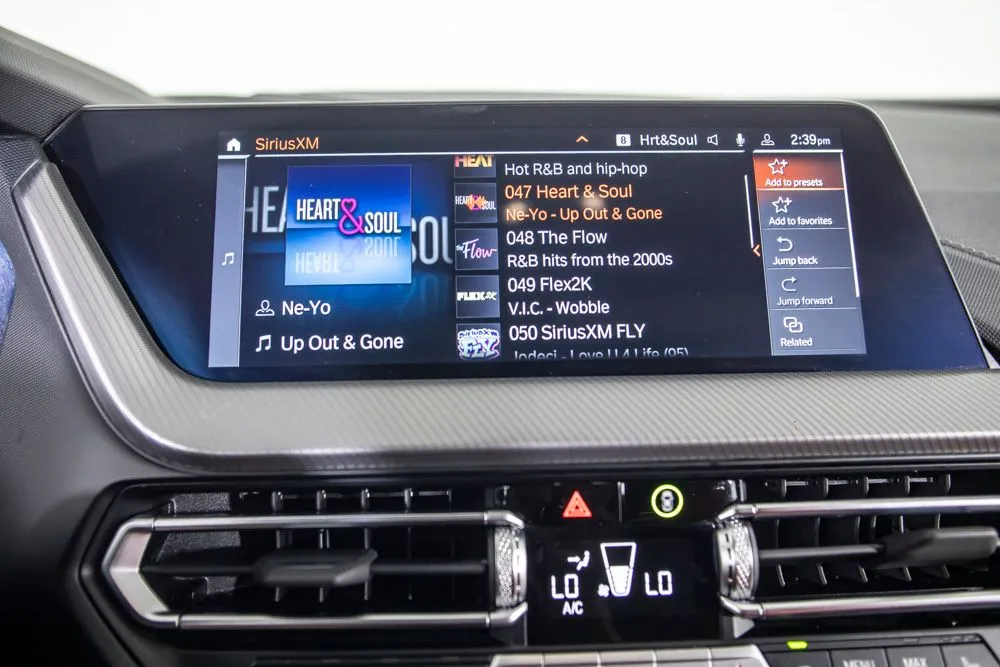 BMW 2 Series photo 26