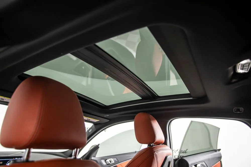 BMW 2 Series photo 22