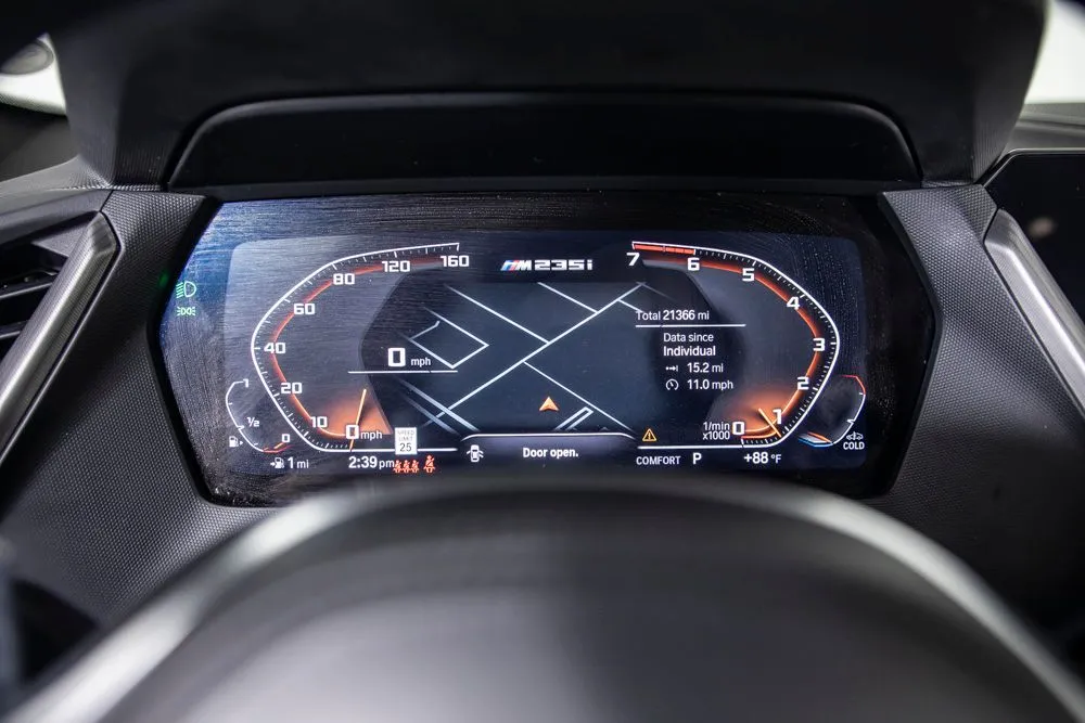 BMW 2 Series photo 23