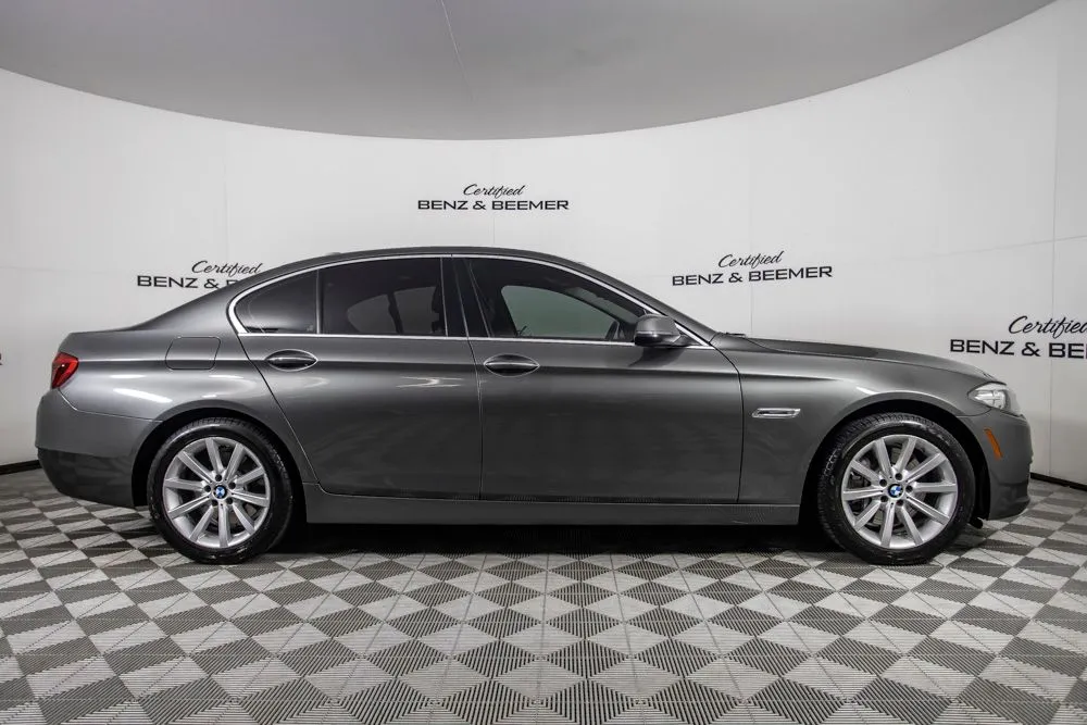 BMW 5 Series photo 3