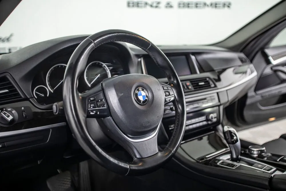 BMW 5 Series photo 21
