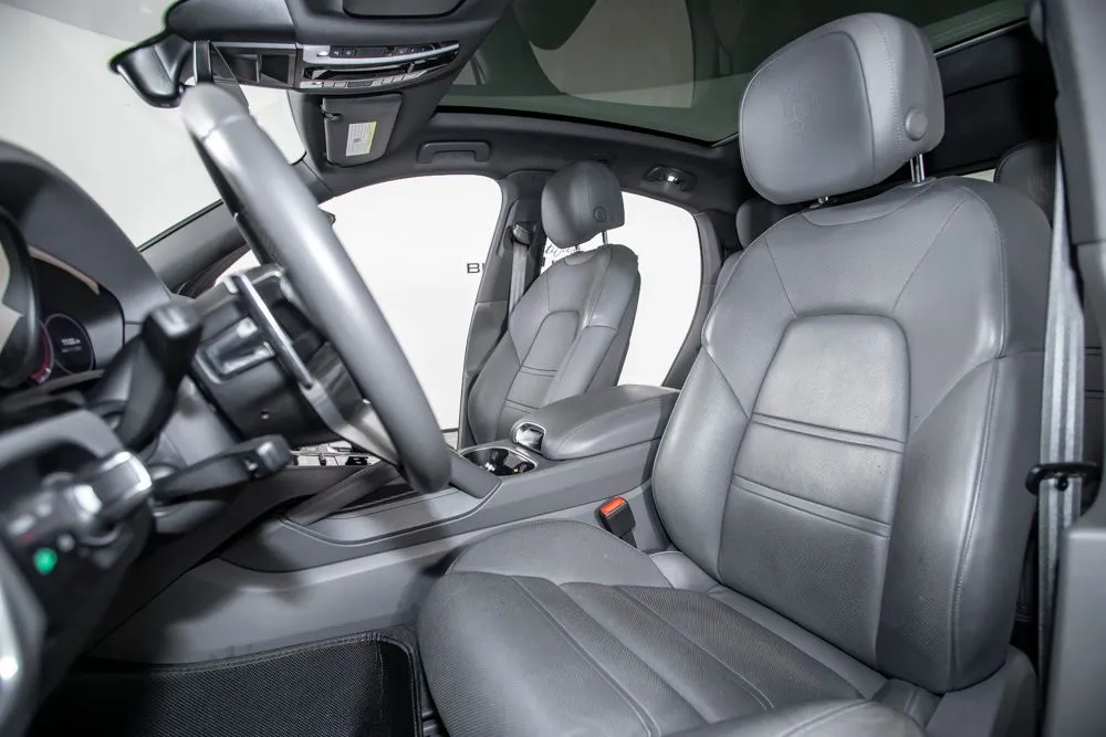 Porsche Cayenne photo 13