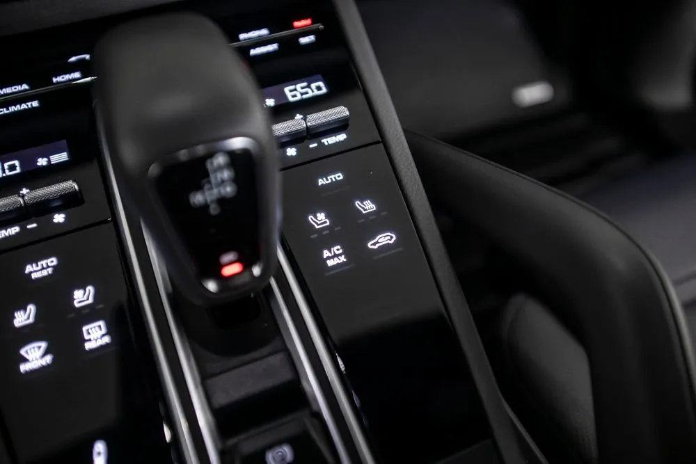 Porsche Cayenne photo 37