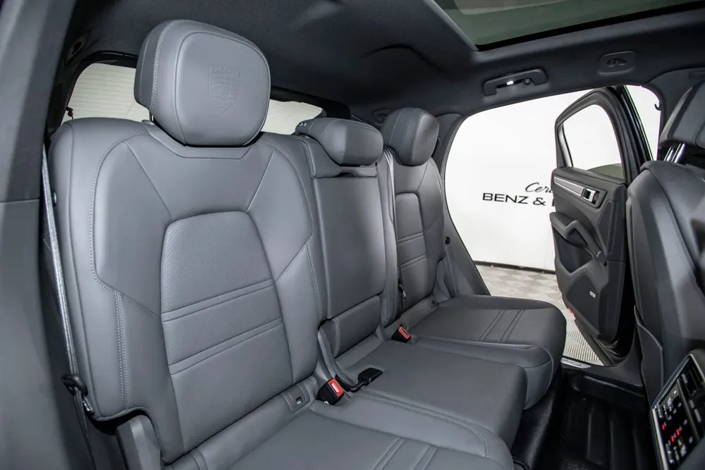 Porsche Cayenne photo 15