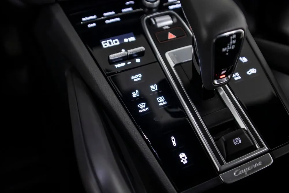 Porsche Cayenne photo 35