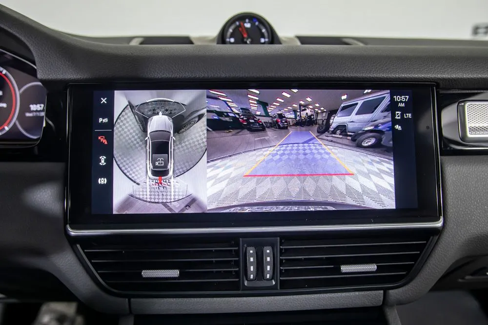 Porsche Cayenne photo 31