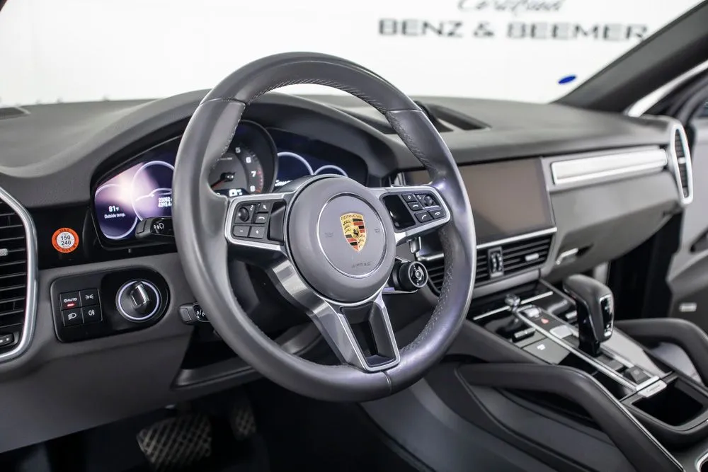 Porsche Cayenne photo 21