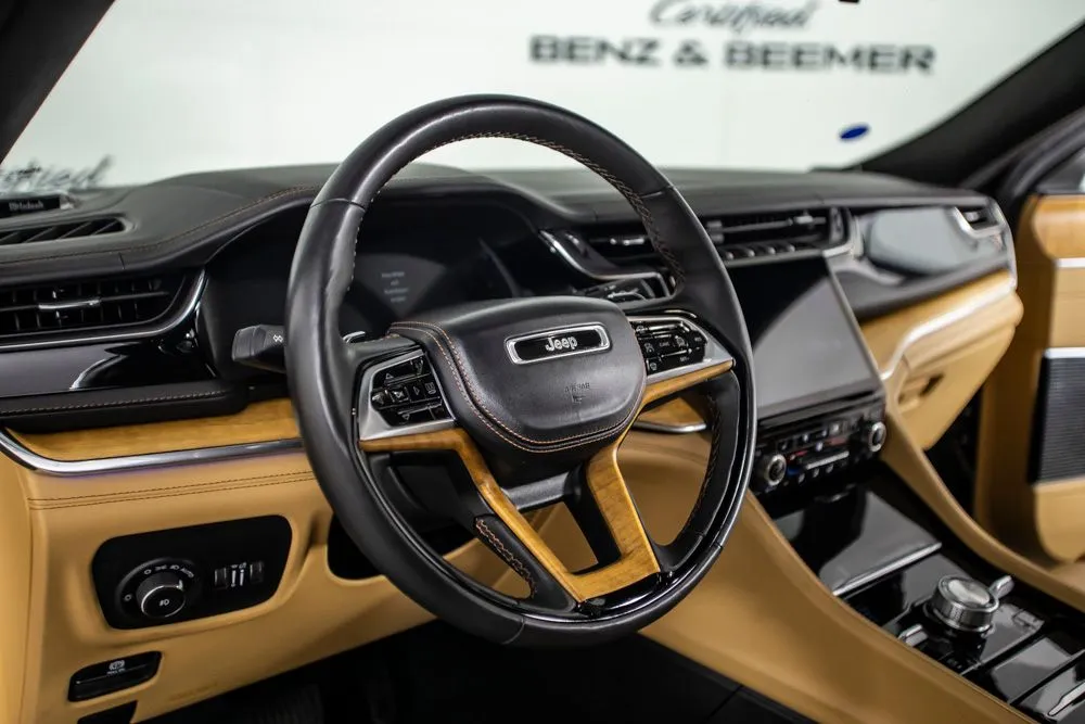 Jeep Grand Cherokee photo 20
