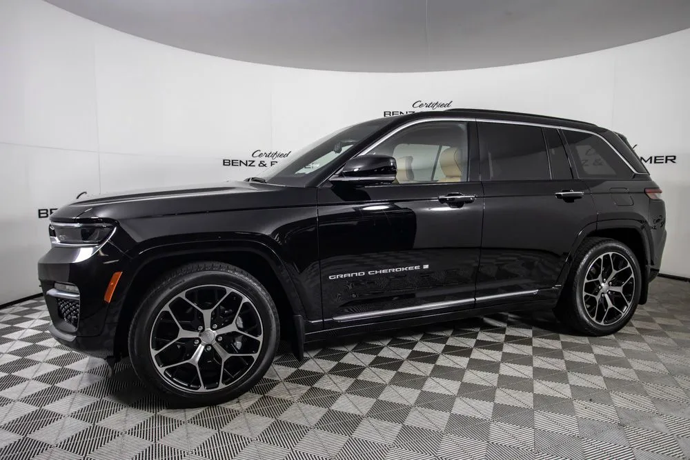 Jeep Grand Cherokee photo 8