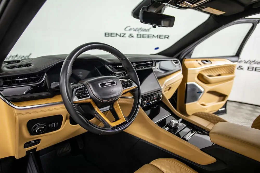 Jeep Grand Cherokee photo 19