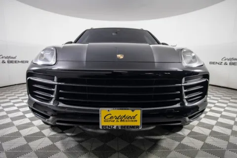 More photos of 2019 Porsche Cayenne at Certified Benz & Beemer, AZ