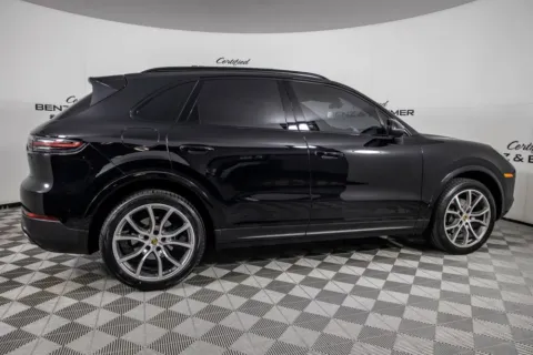 More photos of 2019 Porsche Cayenne at Certified Benz & Beemer, AZ