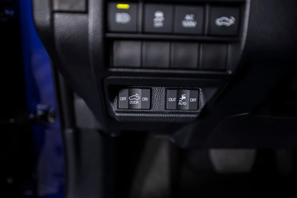Toyota Tacoma photo 32