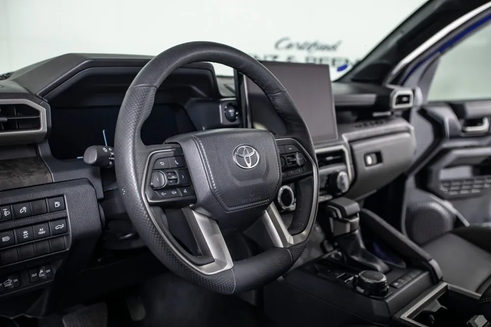 Toyota Tacoma photo 20