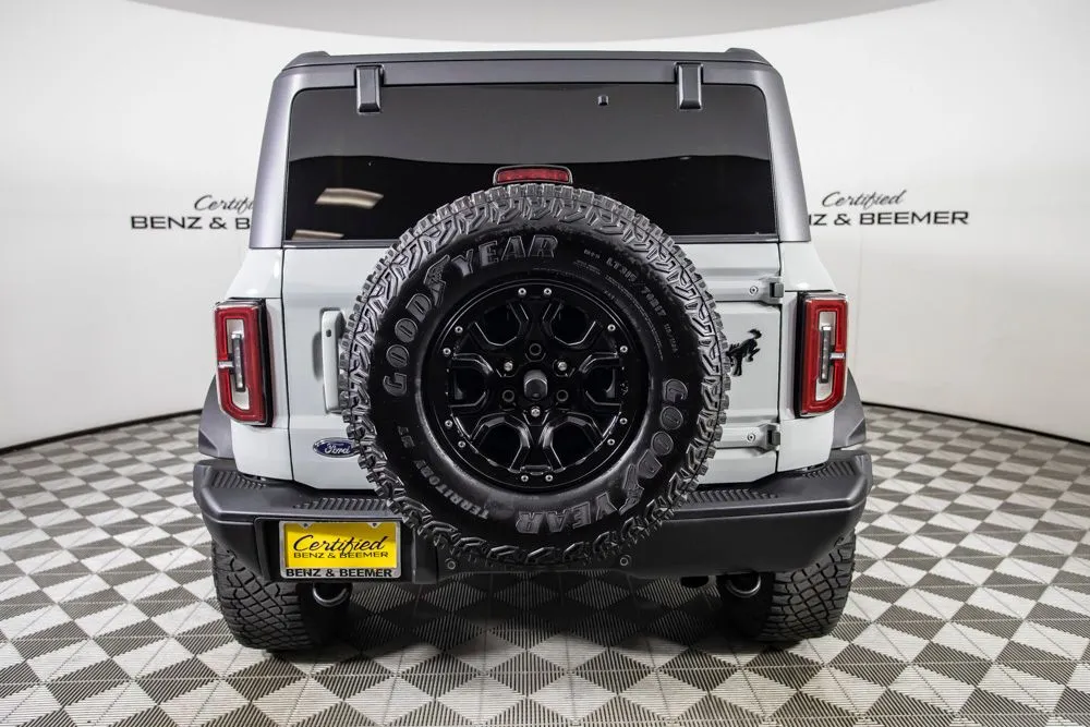 Ford Bronco photo 7
