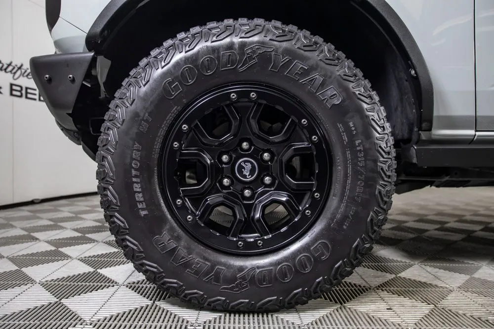 Ford Bronco photo 37