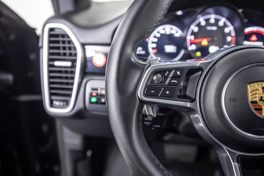 Porsche Cayenne photo 35