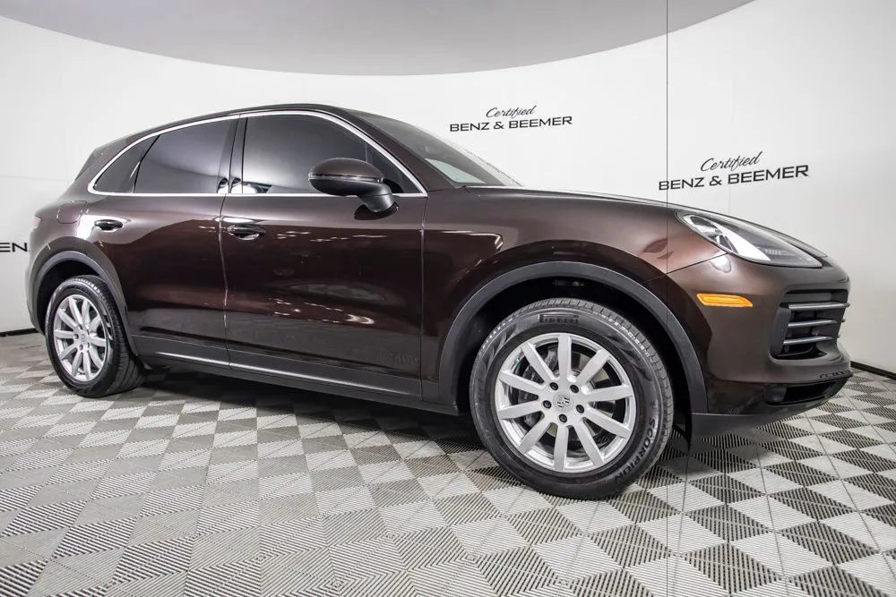 Porsche Cayenne photo 2