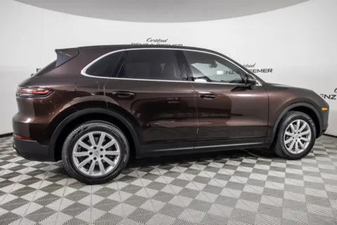 More photos of 2019 Porsche Cayenne at Certified Benz & Beemer, AZ