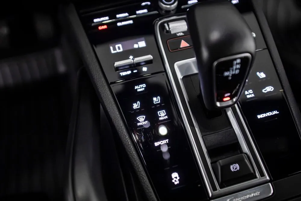 Porsche Cayenne photo 33