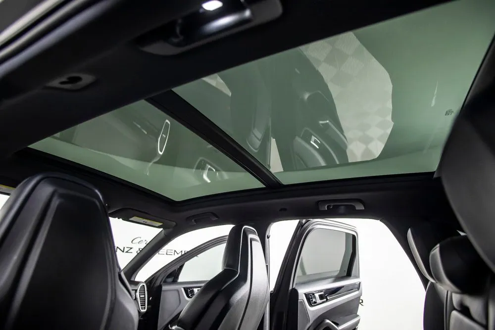 Porsche Cayenne photo 22