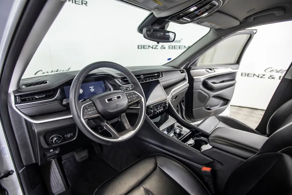 Jeep Grand Cherokee L photo 21