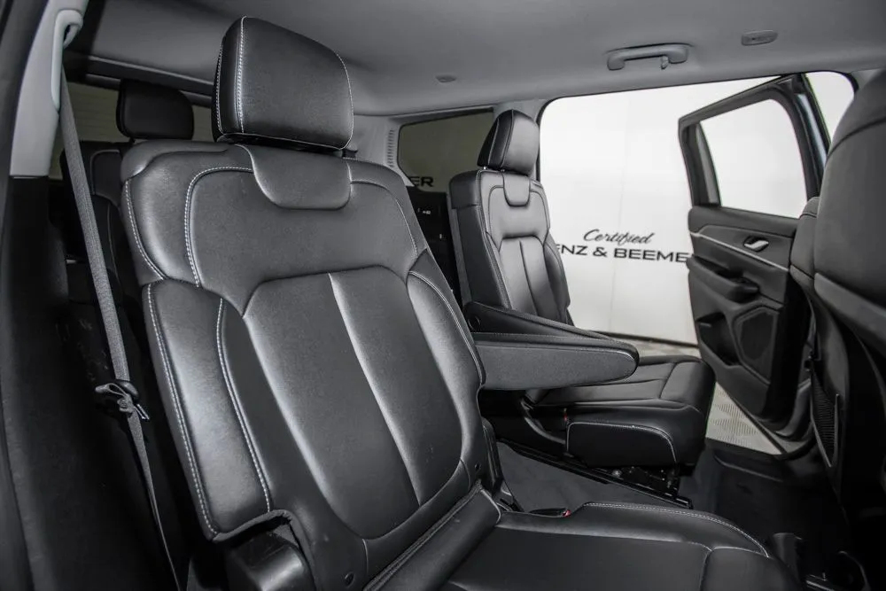 Jeep Grand Cherokee L photo 19