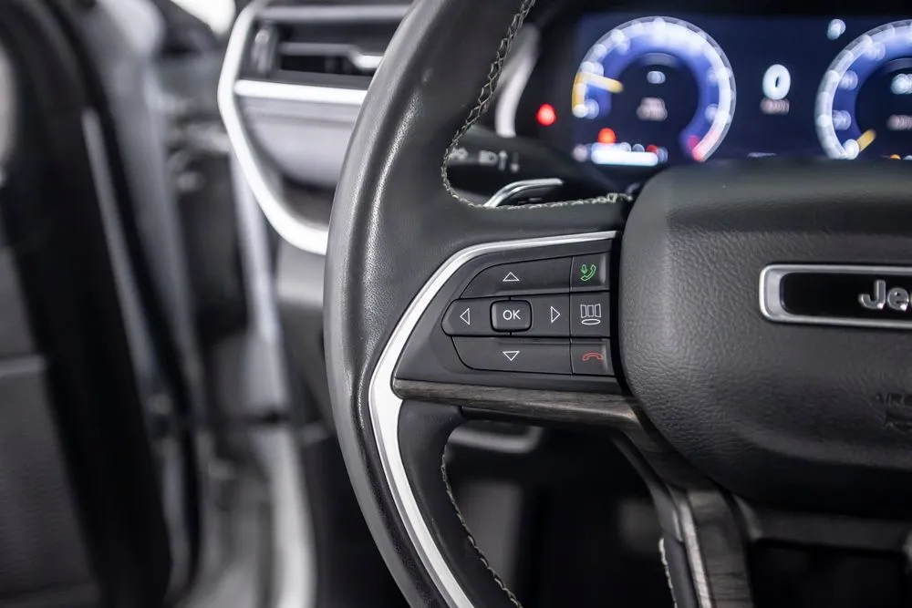 Jeep Grand Cherokee L photo 40