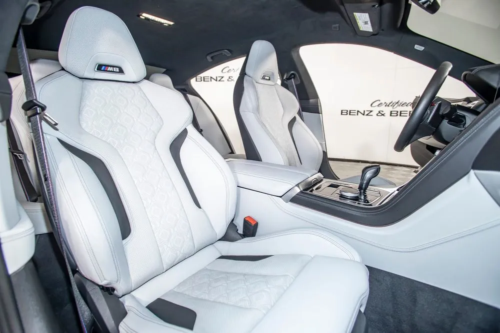 BMW M8 photo 17