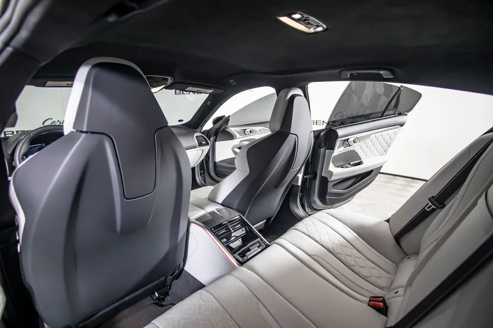 BMW M8 photo 23