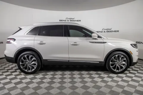 More photos of 2022 Lincoln Nautilus Reserve at Certified Benz & Beemer, AZ